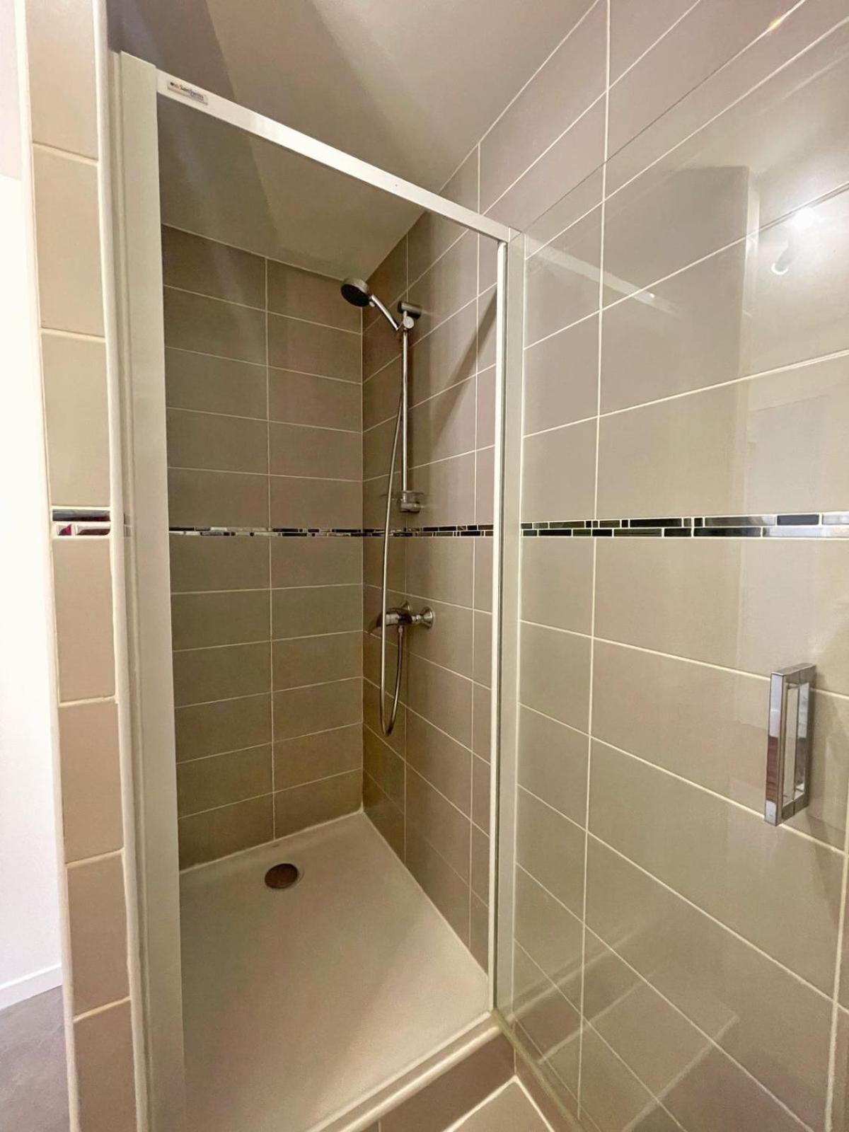 Center Macon Charmant Appartement Avec Vue Sur La Saone Ngoại thất bức ảnh